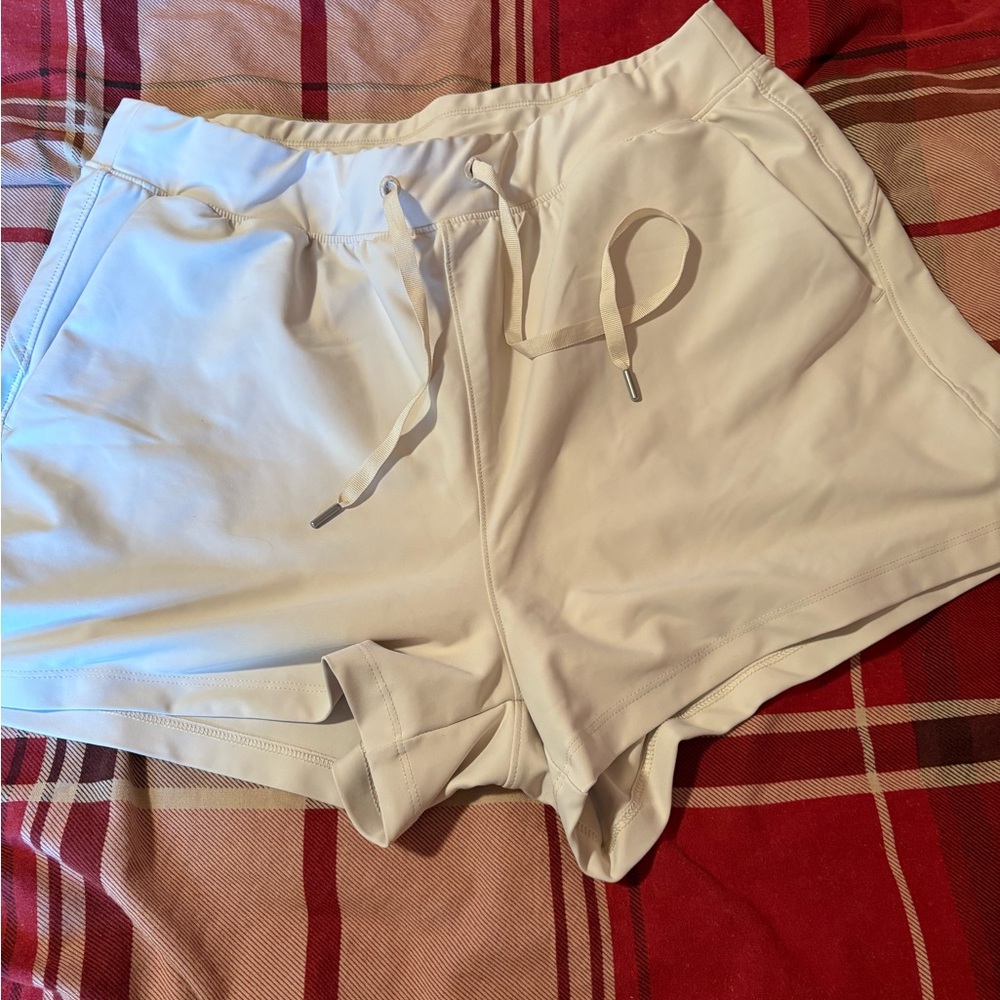 Old Navy Women's Athletic White Shorts